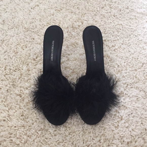 Victoria's Secret Shoes - Fuzzy heels